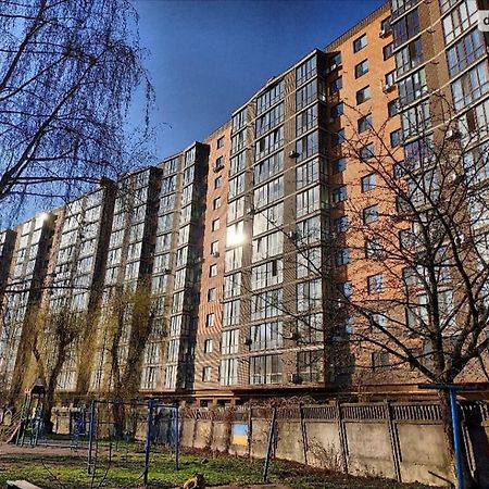 Комфортна Квартира В Жк Сімейний Vínnytsia Exterior foto